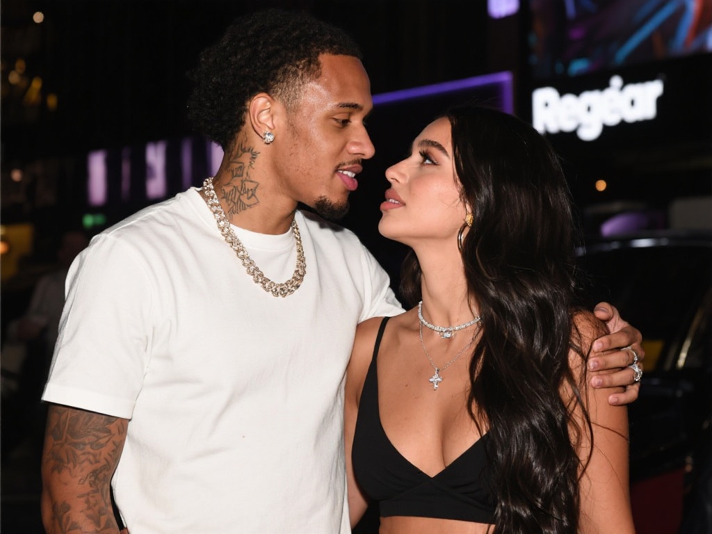 在影视圈以及公众人物的爱情中，情感波折并